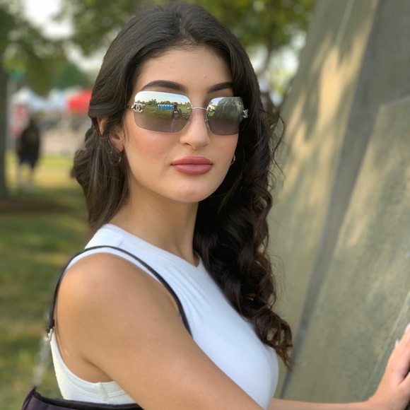 Chanel Crystal Sunglasses - Picture 3 of 8